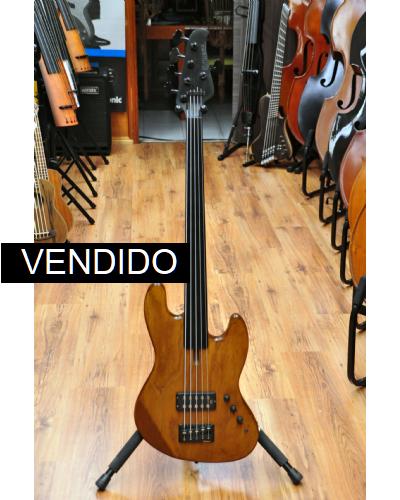 Moses Graphite Custom Fretless 5